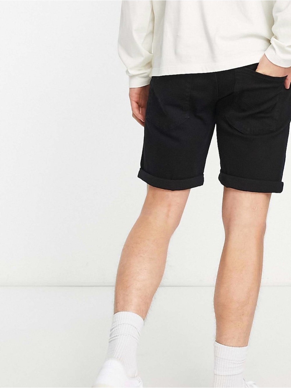 NWT! Jack & Jones Black Rolled-Hem Shorts (Size M)